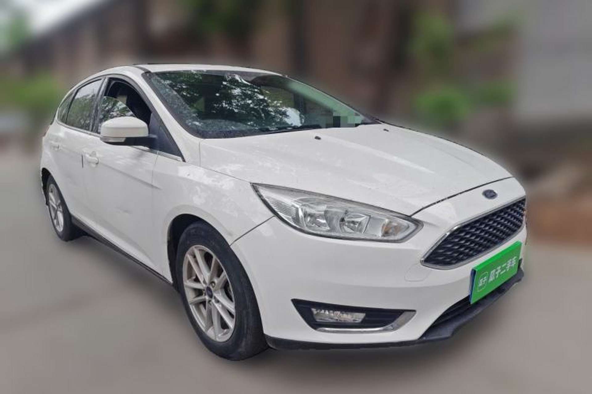 Used Ford Focus 2015 Hatchback EcoBoost 180 Automatic Elite Model Front Right 45 Deg