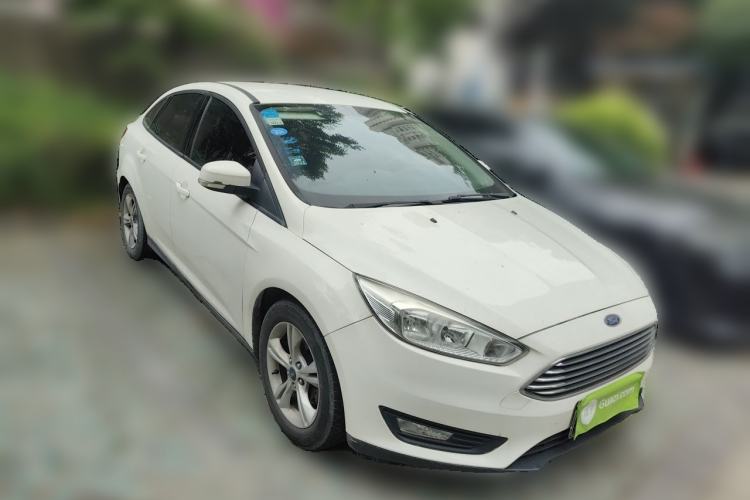 Used Ford Focus 2015 Sedan 1.6L Automatic Comfort Model Front Right 45 Deg
