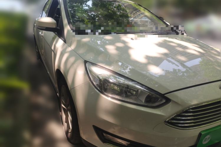 Used Ford Focus 2015 Sedan 1.6L Automatic Trend Model Front Right 45 Deg