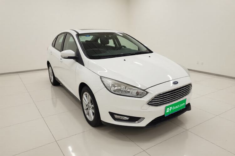 Used Ford Focus 2015 Sedan 1.6L Automatic Trend Model Front Right 45 Deg