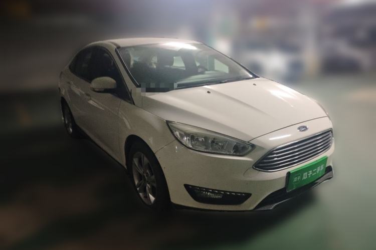 Used Ford Focus 2015 Sedan 1.6L Manual Comfort Model Front Right 45 Deg