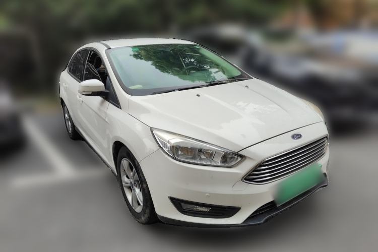 Used Ford Focus 2015 Sedan 1.6L Automatic Comfort Model Front Right 45 Deg