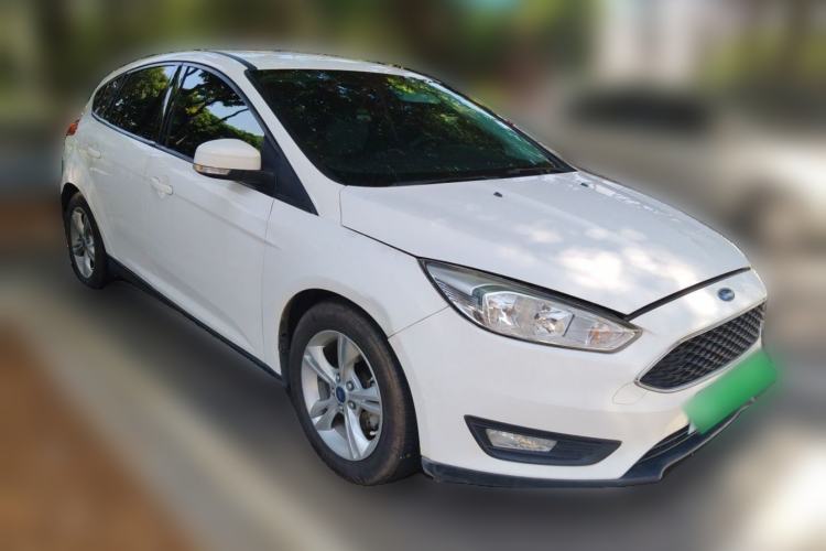 Used Ford Focus 2015 Hatchback 1.6L Automatic Comfort Model Front Right 45 Deg