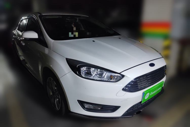 Used Ford Focus 2015 Sedan 1.6L Automatic Comfort Model Front Right 45 Deg