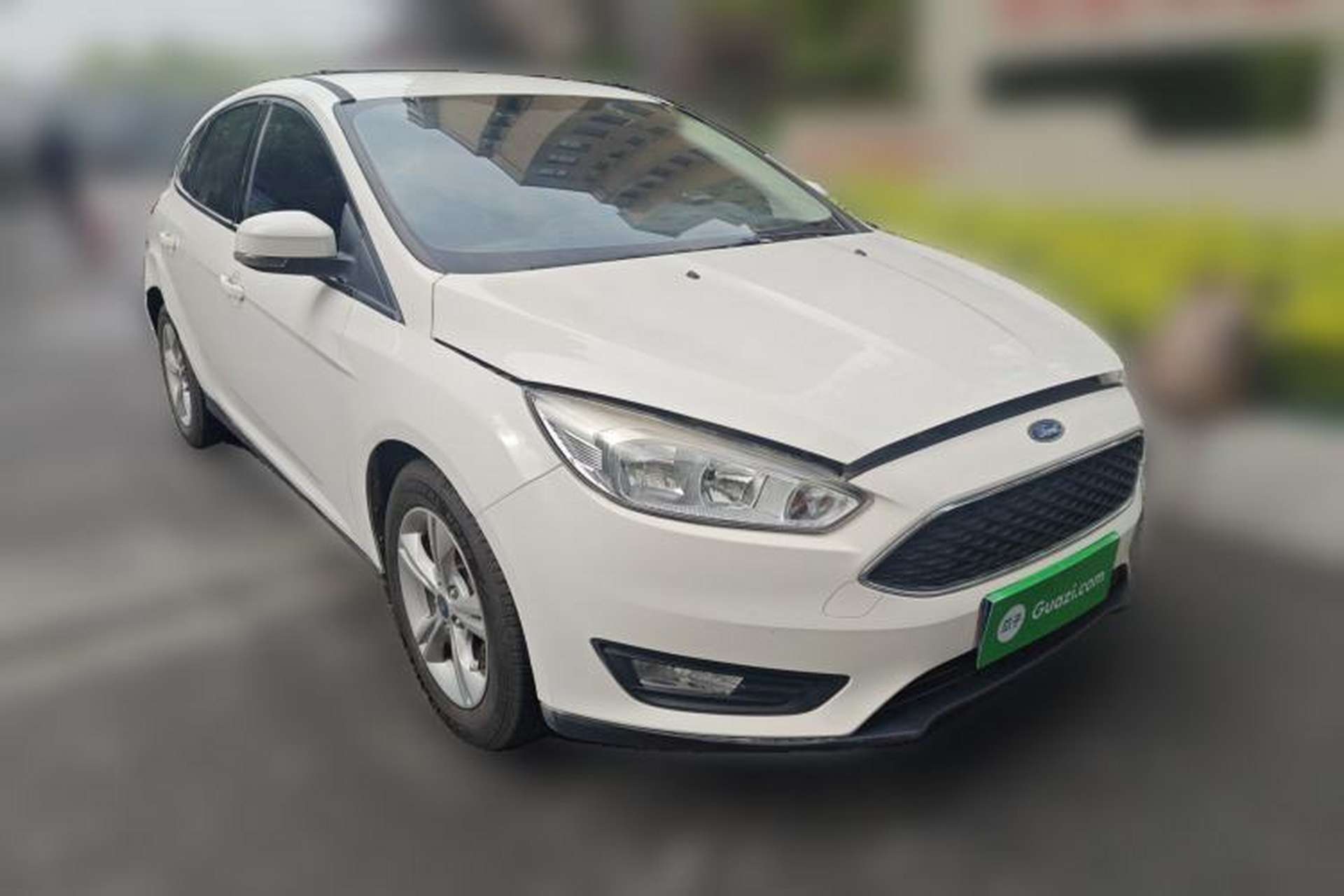 Used Ford Focus 2015 Hatchback 1.6L Manual Comfort Edition Front Right 45 Deg