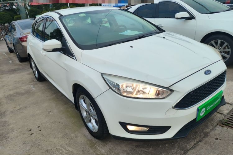 Used Ford Focus 2015 Hatchback 1.6L Automatic Comfort Model Front Right 45 Deg
