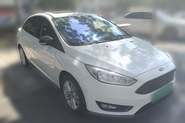 Used Ford Focus 2015 Sedan 1.6L Automatic Trend Model Front Right 45 Deg