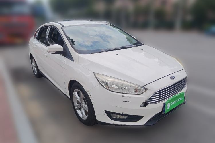 Used Ford Focus 2015 Sedan 1.6L Automatic Comfort Model Front Right 45 Deg