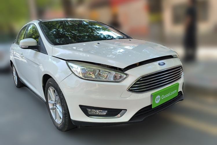 Used Ford Focus 2015 Sedan 1.6L Automatic Trend Model Front Right 45 Deg