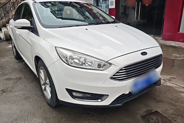 Used Ford Focus 2015 Sedan 1.6L Automatic Trend Model Front Right 45 Deg