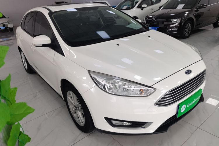 Used Ford Focus 2015 Sedan 1.6L Automatic Trend Model Front Right 45 Deg