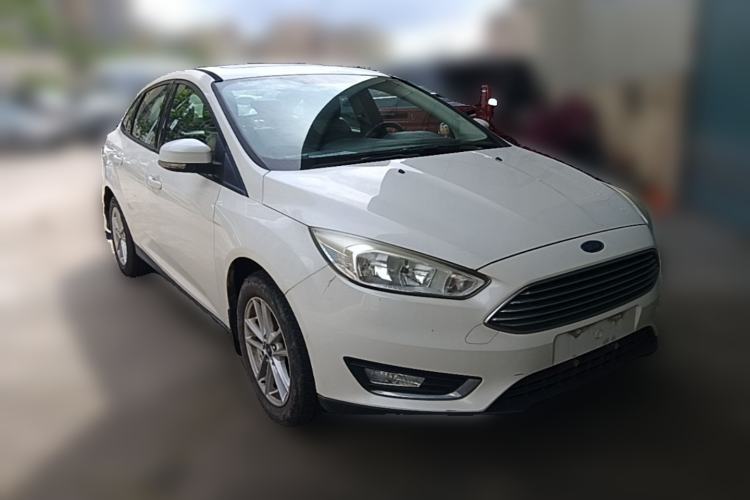 Used Ford Focus 2015 Sedan 1.6L Automatic Trend Model Front Right 45 Deg