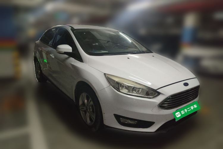 Used Ford Focus 2015 Sedan 1.6L Manual Comfort Model Front Right 45 Deg