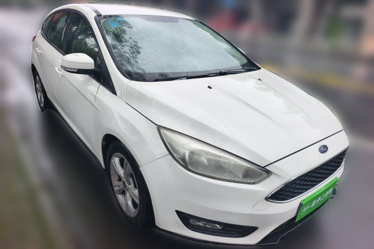 Used Ford Focus 2015 Hatchback 1.6L Automatic Comfort Model Front Right 45 Deg