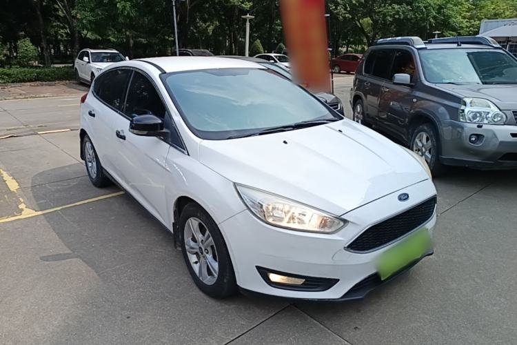 Used Ford Focus 2015 Hatchback 1.6L Automatic Comfort Model Front Right 45 Deg