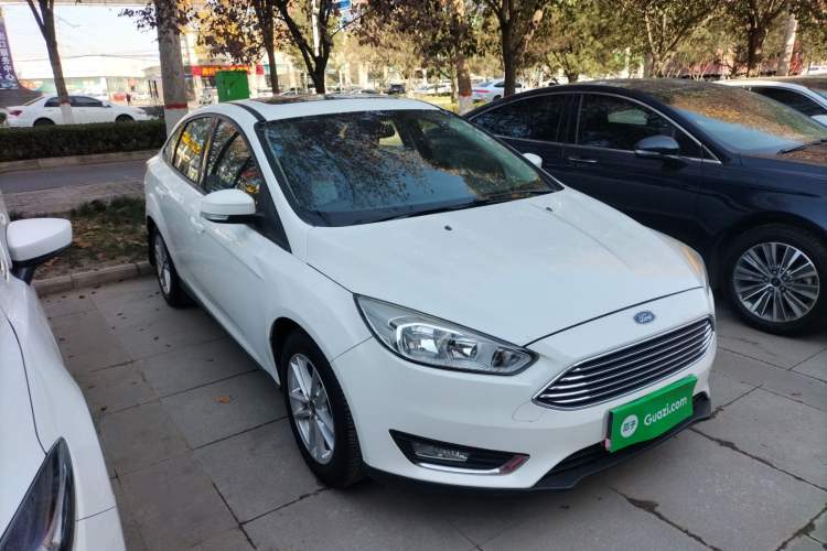 Used Ford Focus 2015 Sedan 1.6L Automatic Trend Model Front Right 45 Deg
