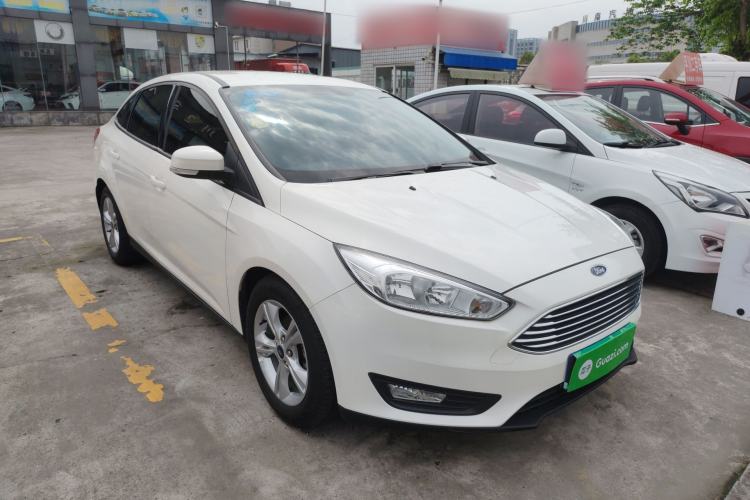 Used Ford Focus 2015 Sedan 1.6L Automatic Comfort Model Front Right 45 Deg