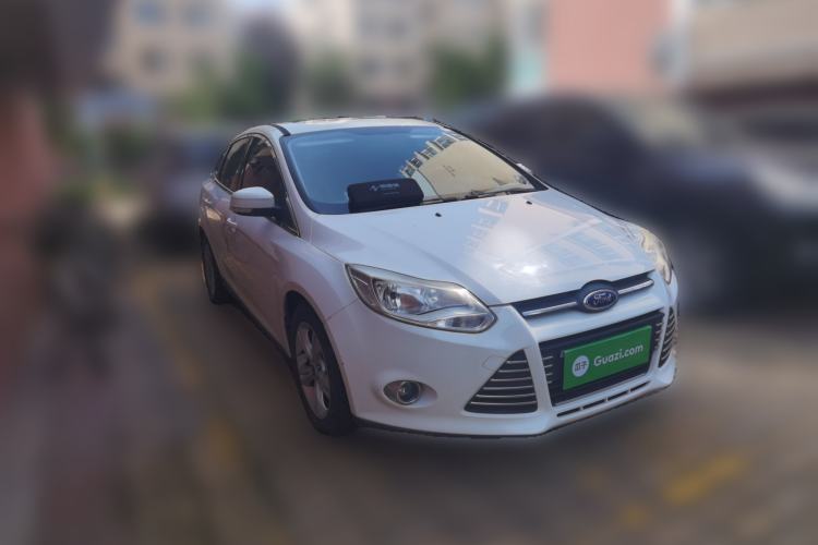 Used Ford Focus 2015 Sedan 1.6L Automatic Trend Model Front Right 45 Deg