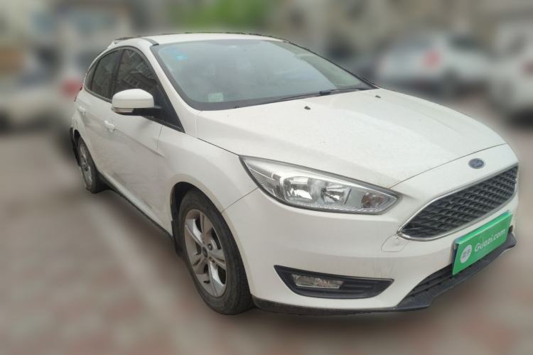 Used Ford Focus 2015 Hatchback 1.6L Automatic Comfort Model Front Right 45 Deg
