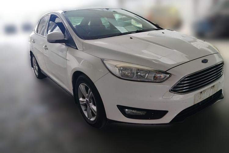 Used Ford Focus 2015 Sedan 1.6L Manual Comfort Model Front Right 45 Deg