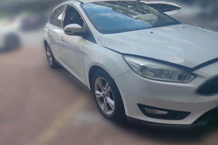 Used Ford Focus 2015 Hatchback 1.6L Automatic Comfort Model Front Right 45 Deg