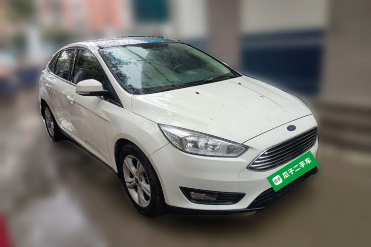 Used Ford Focus 2015 Sedan 1.6L Manual Comfort Model Front Right 45 Deg