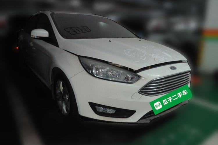 Used Ford Focus 2015 Sedan 1.6L Automatic Comfort Model Front Right 45 Deg
