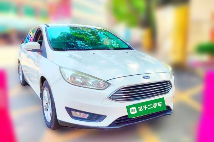 Used Ford Focus 2015 Sedan 1.6L Manual Comfort Model Front Right 45 Deg