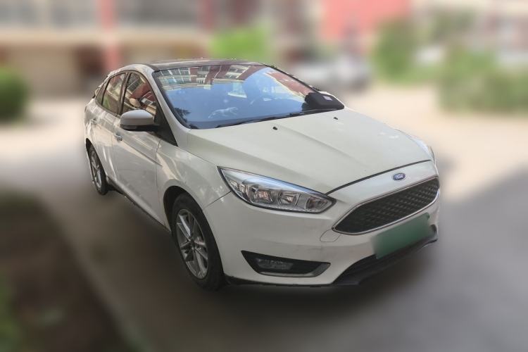 Used Ford Focus 2015 Sedan 1.6L Automatic Trend Model Front Right 45 Deg