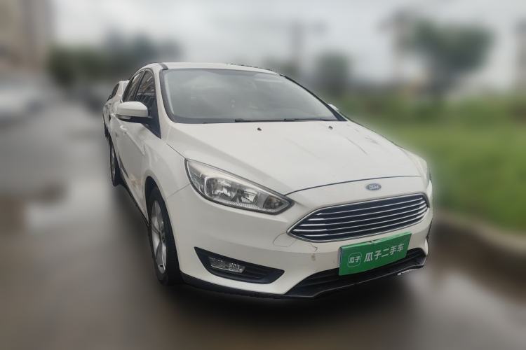 Used Ford Focus 2015 Sedan 1.6L Automatic Trend Model Front Right 45 Deg