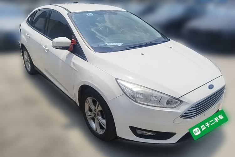 Used Ford Focus 2015 Sedan 1.6L Automatic Comfort Model Front Right 45 Deg