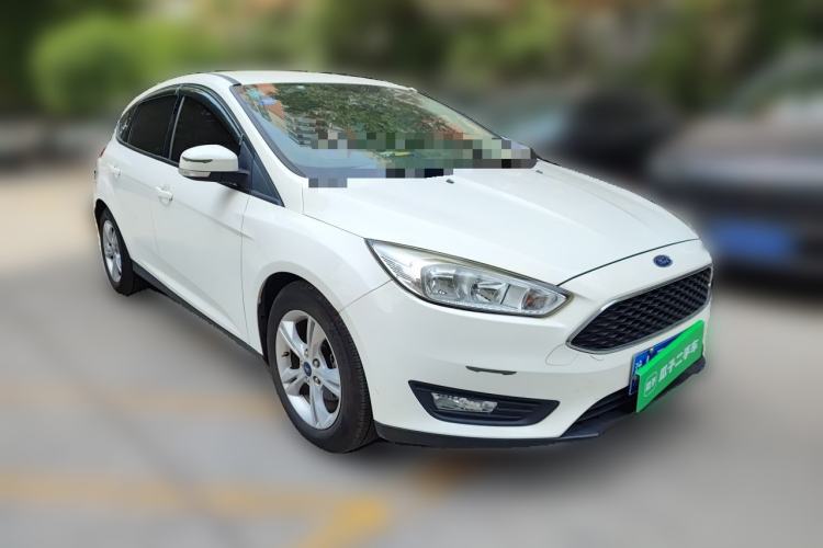 Used Ford Focus 2015 Hatchback 1.6L Automatic Comfort Model Front Right 45 Deg