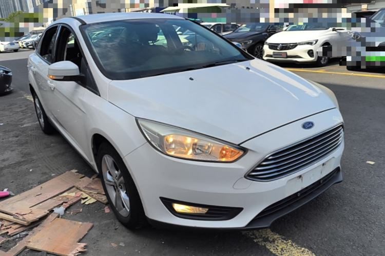 Used Ford Focus 2015 Sedan 1.6L Automatic Comfort Model Front Right 45 Deg
