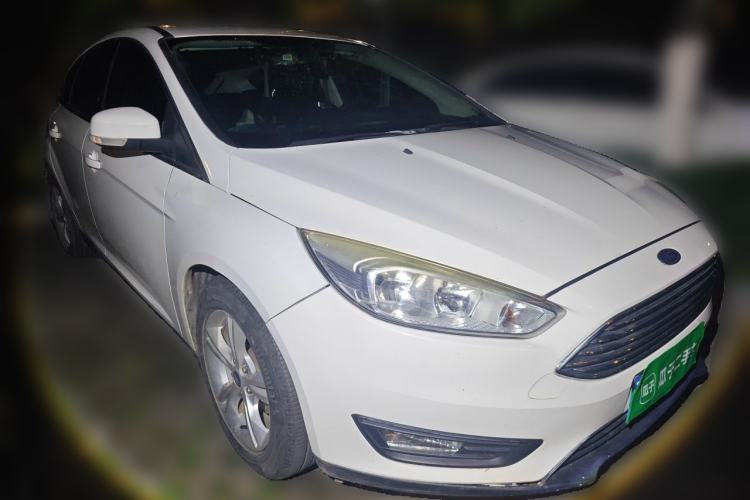 Used Ford Focus 2015 Hatchback 1.6L Automatic Comfort Model Front Right 45 Deg