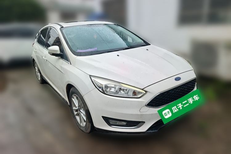 Used Ford Focus 2015 Hatchback EcoBoost 180 Automatic Elite Model Front Right 45 Deg