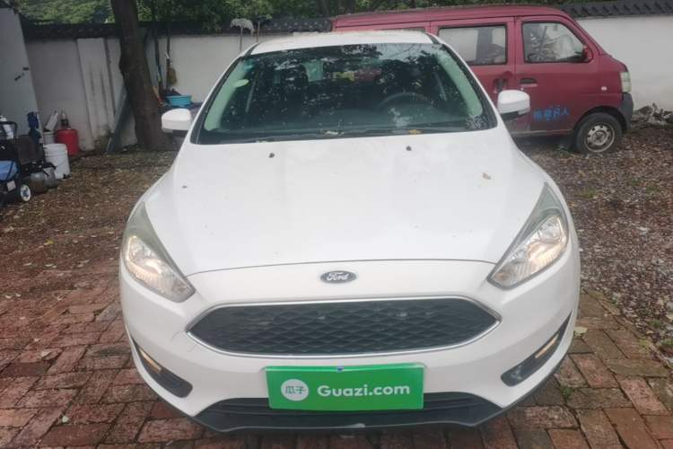 Used Ford Focus 2015 Hatchback 1.6L Manual Comfort Edition Front