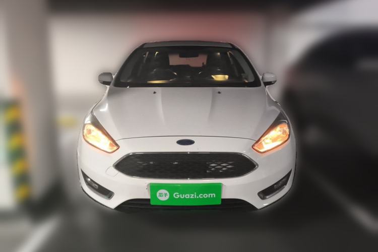 Used Ford Focus 2015 Hatchback 1.6L Automatic Fashion Edition Front