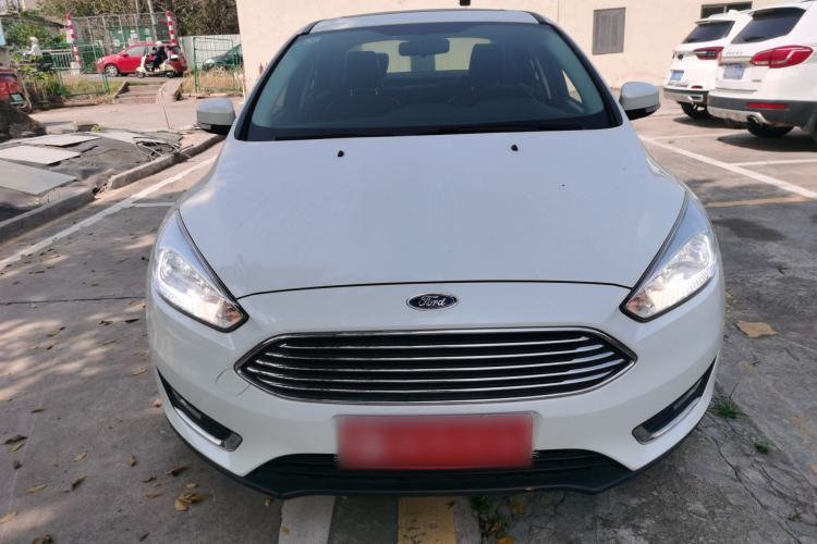 Used Ford Focus 2015 Sedan EcoBoost 125 Automatic Supreme Style Edition Front