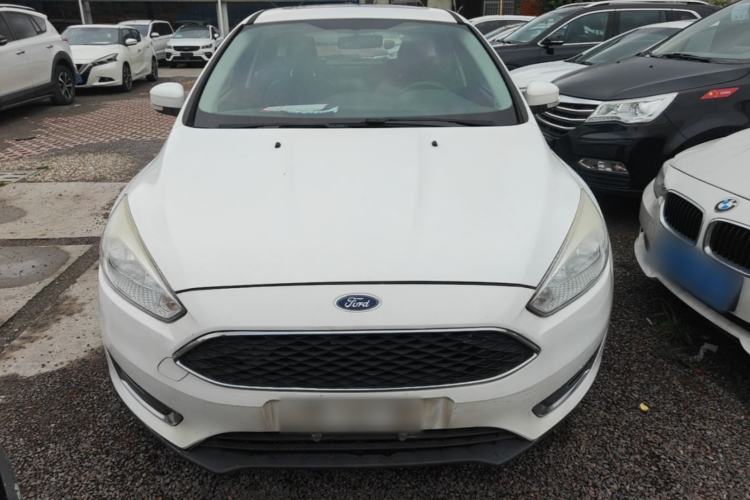 Used Ford Focus 2015 Hatchback 1.6L Automatic Fashion Edition Front