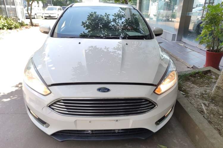 Used Ford Focus 2015 Sedan EcoBoost 180 Automatic Elite Model Front