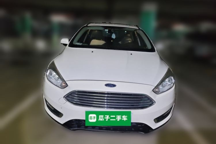 Used Ford Focus 2015 Sedan EcoBoost 125 Automatic Supreme Style Edition Front