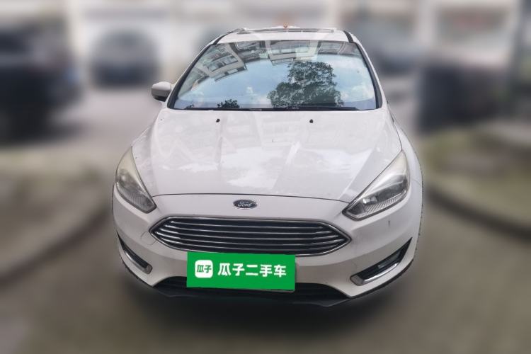 Used Ford Focus 2015 Sedan EcoBoost 125 Manual – Ultra-Style Edition Front