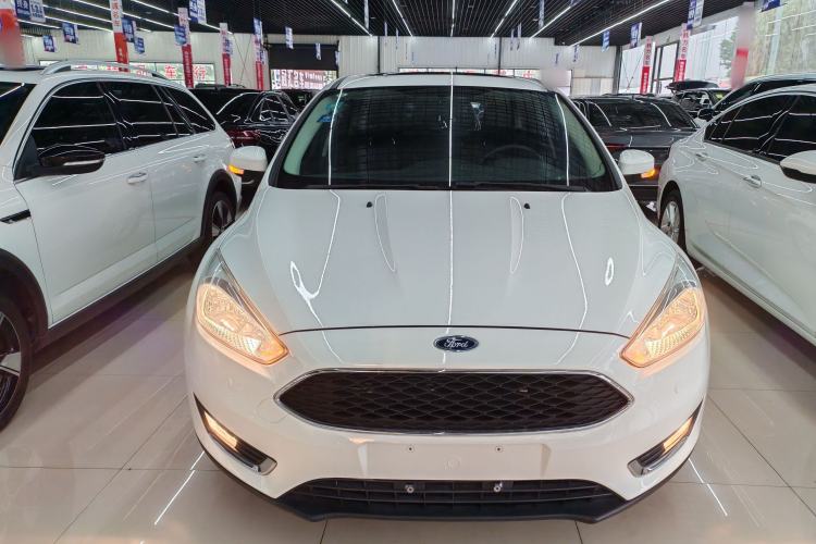 Used Ford Focus 2015 Hatchback 1.6L Manual Fashion Edition Front