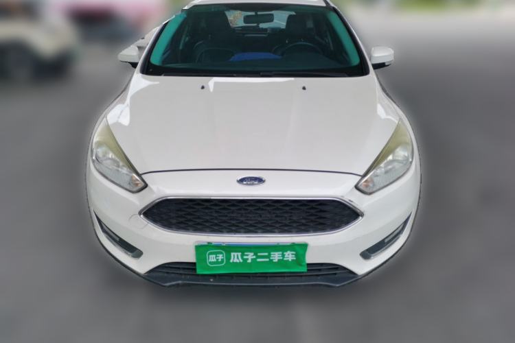 Used Ford Focus 2015 Hatchback EcoBoost 125 Automatic Supreme Style Edition Front