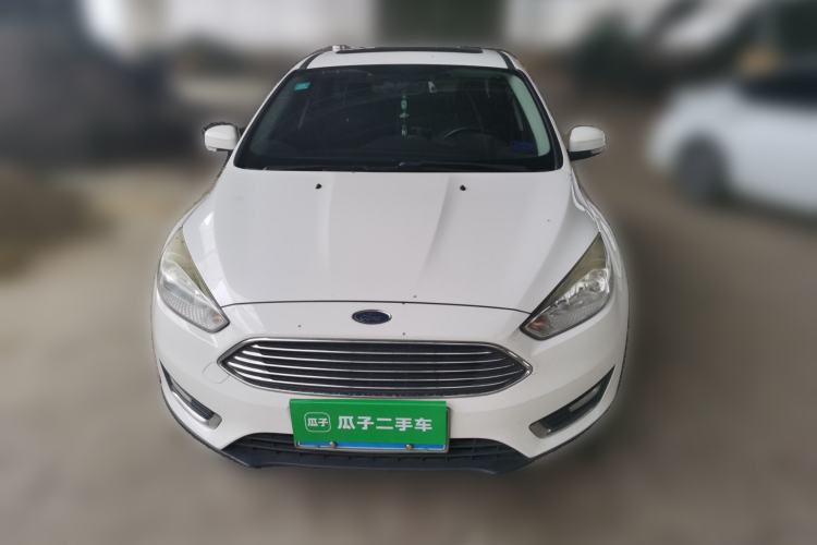 Used Ford Focus 2015 Sedan EcoBoost 125 Manual – Ultra-Style Edition Front