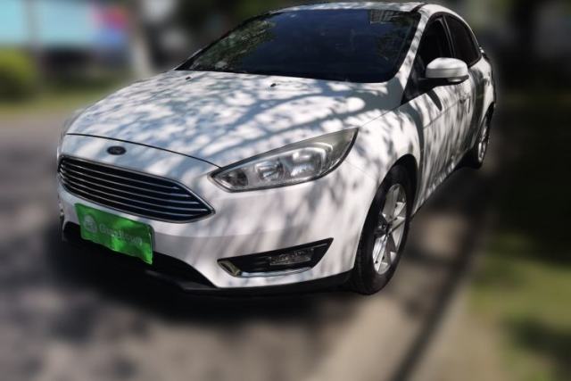 Used Ford Focus 2015 Sedan 1.6L Manual Fashion Edition