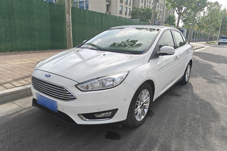 Used Ford Focus 2015 Sedan EcoBoost 180 Automatic Flagship Model Guazi used car, China used car export, Used car for sale, Used cars, Cheapest cars for sale