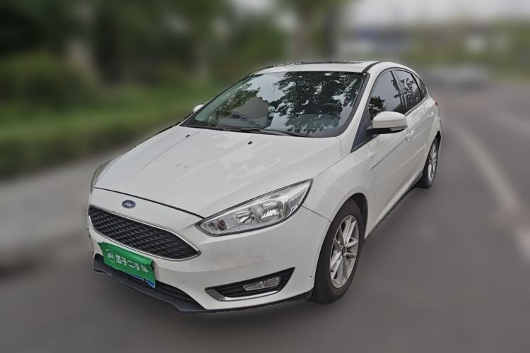 Used Ford Focus 2015 Hatchback EcoBoost 125 Automatic Supreme Style Edition Guazi used car, China used car export, Used car for sale, Used  cars, Cheapest cars for sale
