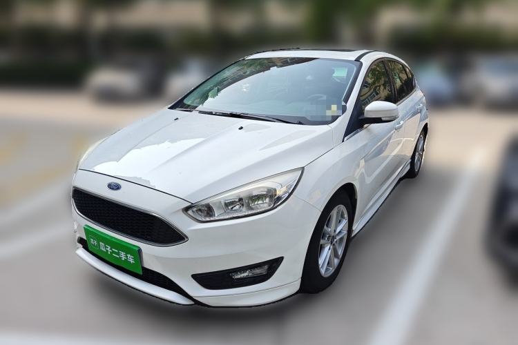Used Ford Focus 2015 Hatchback EcoBoost 180 Automatic Elite Model Guazi used car, China used car export, Used car for sale, Used cars, Cheapest cars for sale