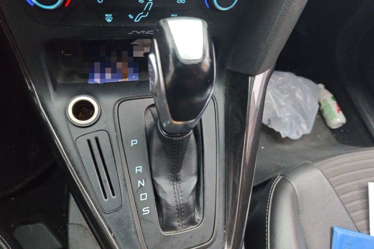 Used Ford Focus 2015 Sedan 1.6L Automatic Trend Model Gear Lever